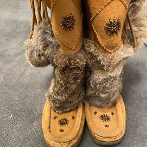 COPY - Manitoba mukluks size 8